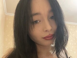 Jasmine shows KimberlieBove